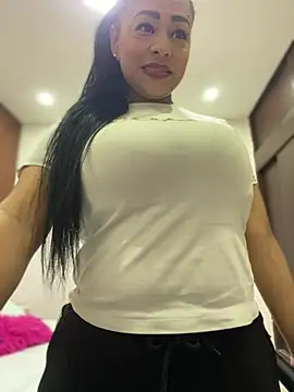 sofia xxx02 online show from 07-15-26, 12:01