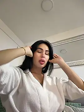 Snapshot of nelumbonucifera chatting on 12-16-25, 02:27 nelumbonucifera online show from 12-16-25, 02:27