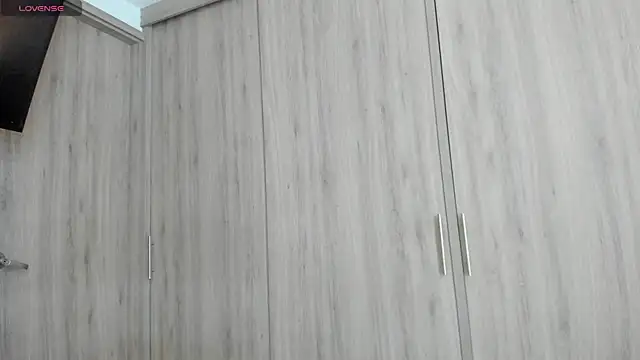 Snapshot of nelumbonucifera chatting on 01-17-25, 01:25 nelumbonucifera online show from 01-17-25, 01:25