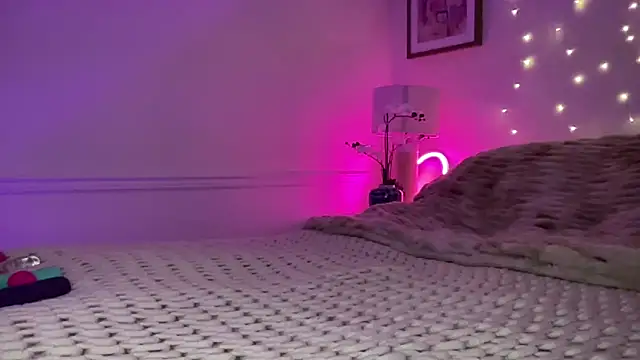 Fitnessbabe69 online show from 11-09-25, 08:07