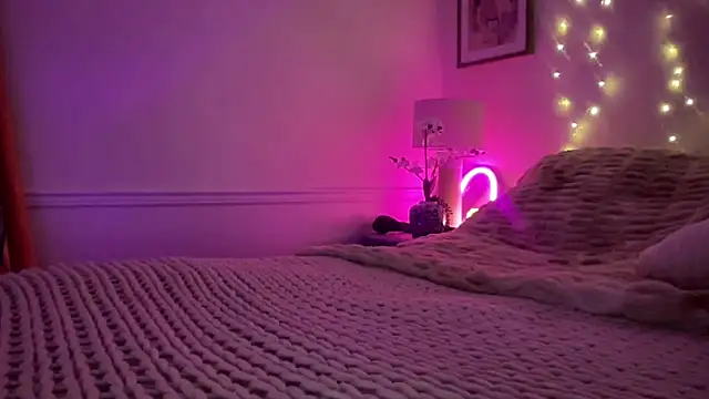 Fitnessbabe69 online show from 11-14-25, 07:23