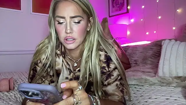 Fitnessbabe69 online show from 02-05-26, 12:23