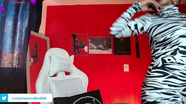 luci fer devil online show from 05-06-26, 08:46