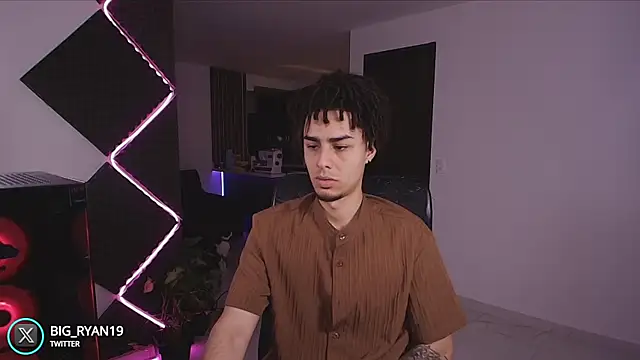 bigryann23 online show from 11-30-25, 03:51