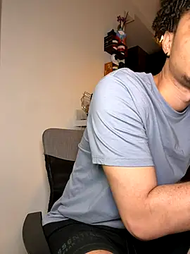 bigryann23 online show from 11-08-25, 01:42