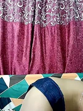 Jasmine jaaan online show from 01-17-26, 04:49